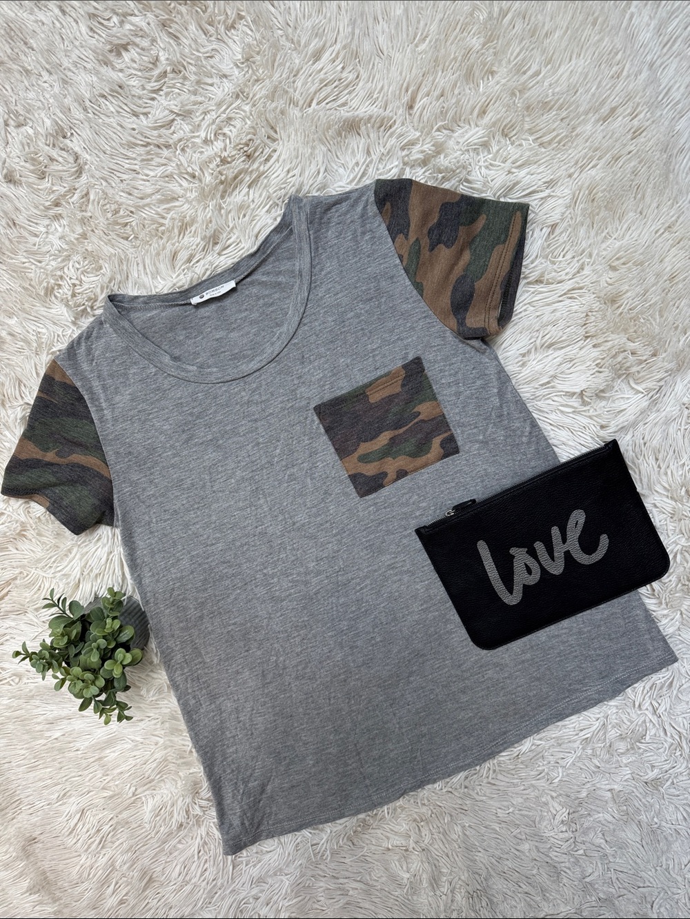Bombom Short Sleeve Camo Top 💗 Gray & Olive
